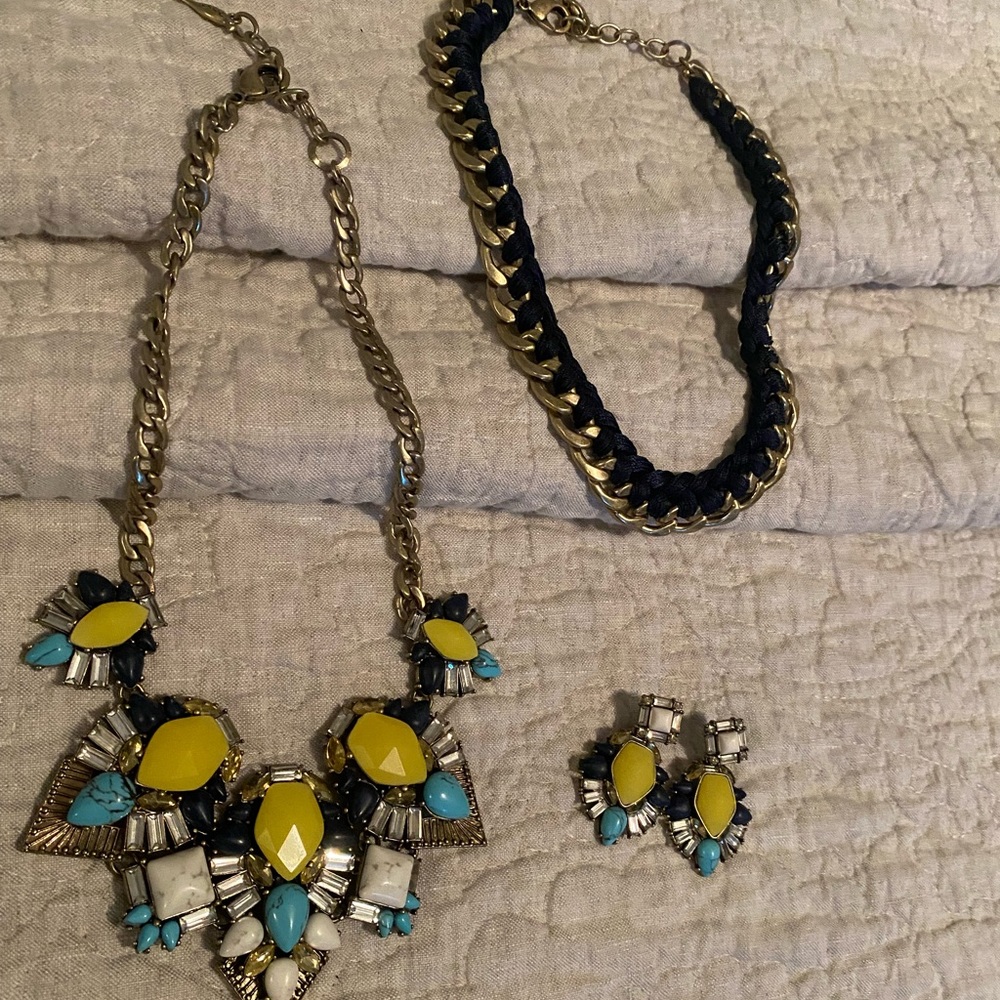 Chloe & Isabel set